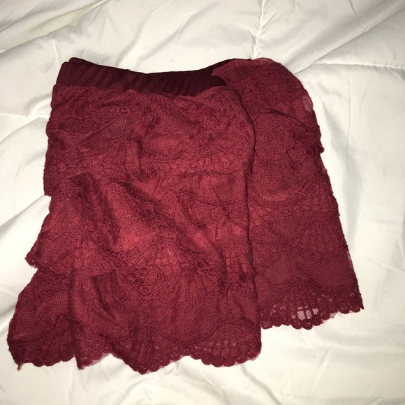 Dark Red Flowy Ruffled Shorts - Picture 2 of 2